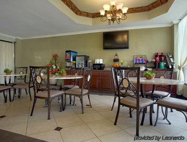 Howard Johnson By Wyndham Reseda & 3*