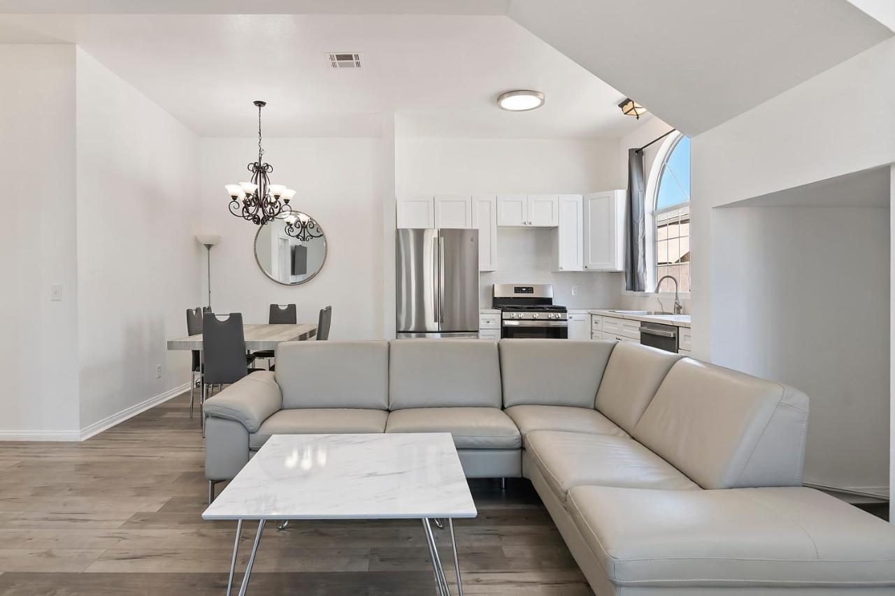 Apartment Spacious Private Gated Modern Loft Close To Universal And Hollywood *