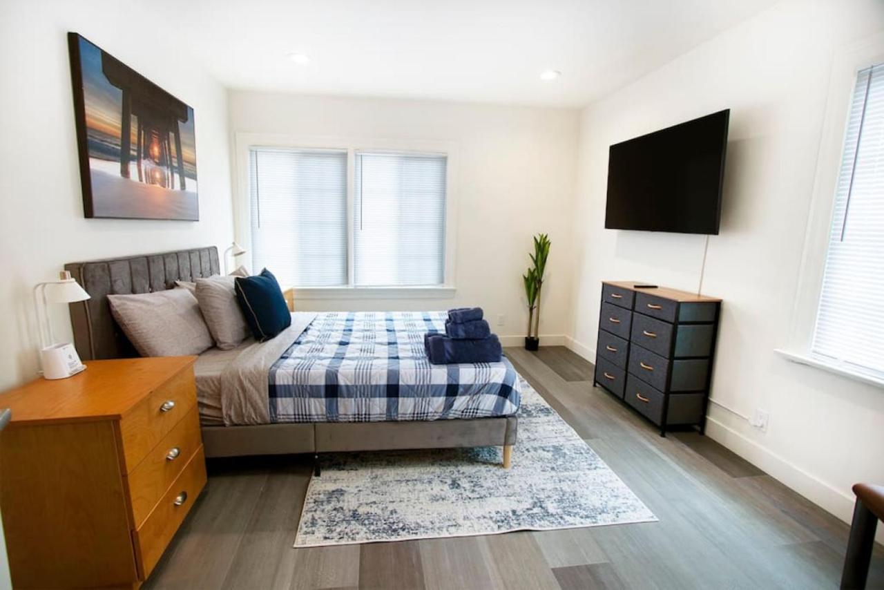 Newly Renovated 4br In La Near Hollywood And Ktown *