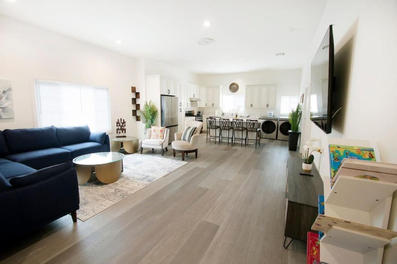 Newly Renovated 4br In La Near Hollywood And Ktown