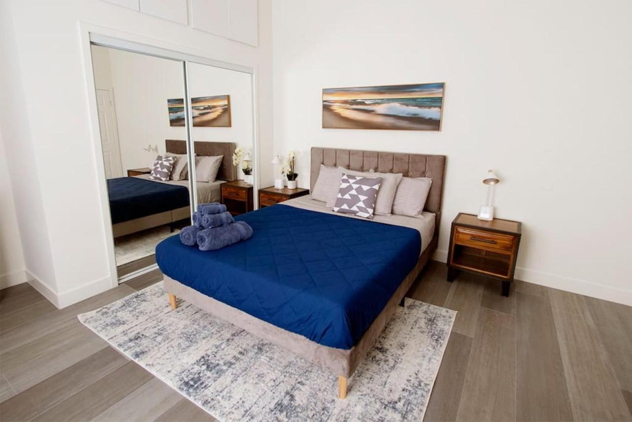 Newly Renovated 4br In La Near Hollywood And Ktown Apartment *