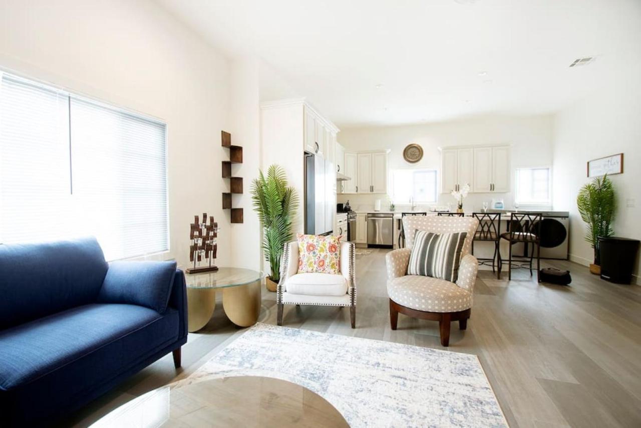 Newly Renovated 4br In La Near Hollywood And Ktown Apartment