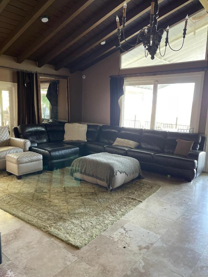 Homestay Encino Hills Private For Females