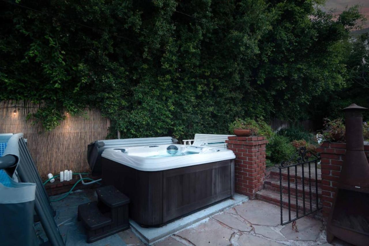 Melrose 4 Bd W Pool Jacuzzi Bbq Holiday home *