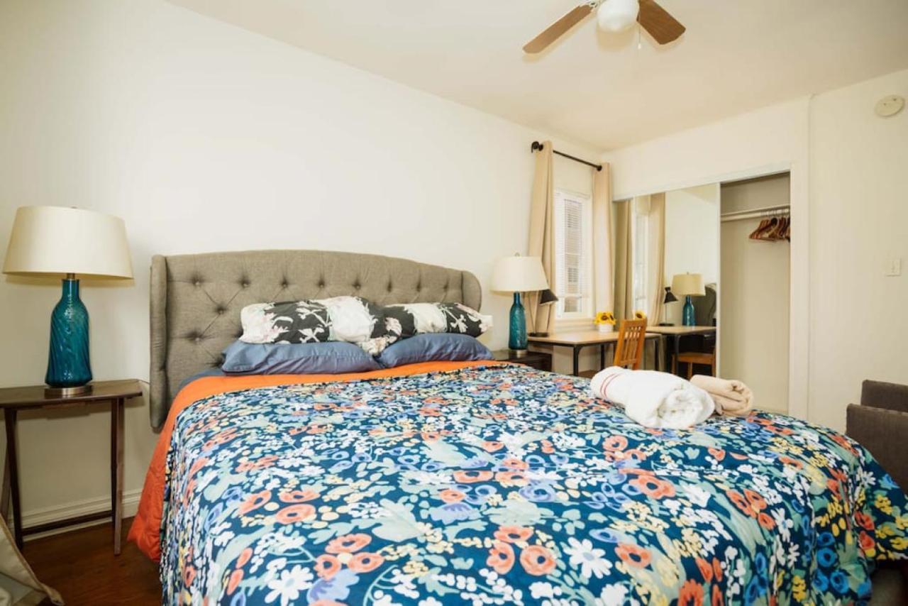 Stylish And Modern 2br Unit In The Heart Of K-town