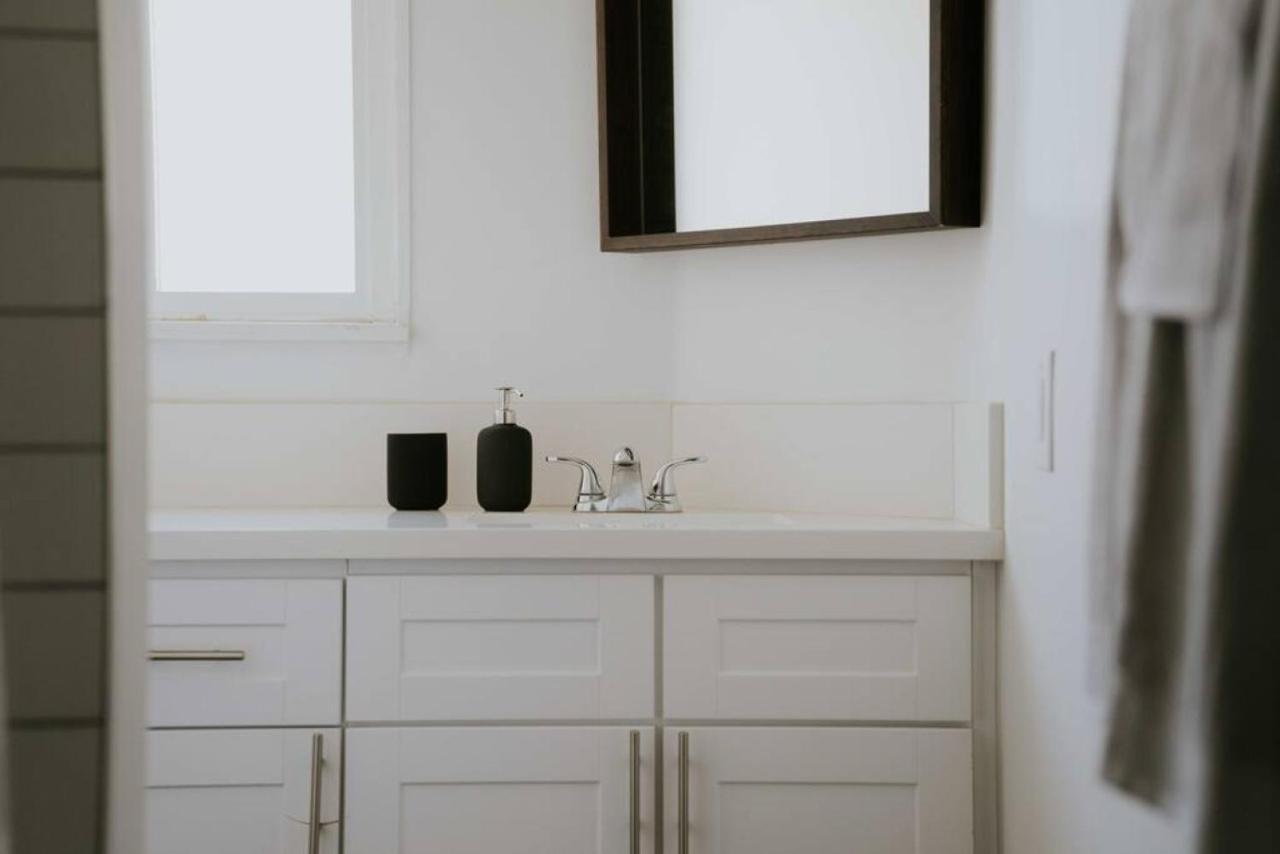 Beautiful 2br Unit In The Heart Of K-town * Los Angeles
