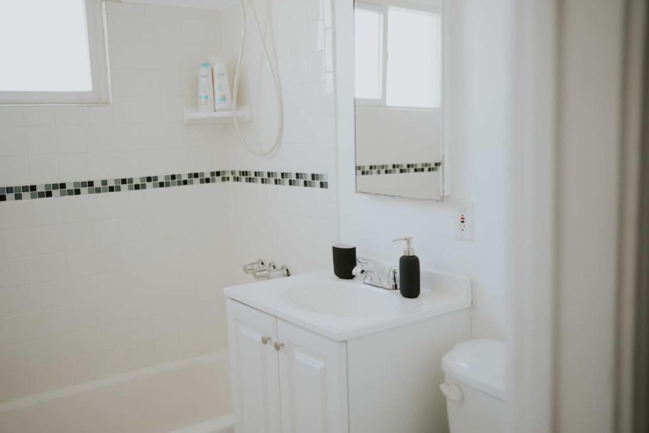 Comfortable 2br Unit In The Heart Of K-town Apartment