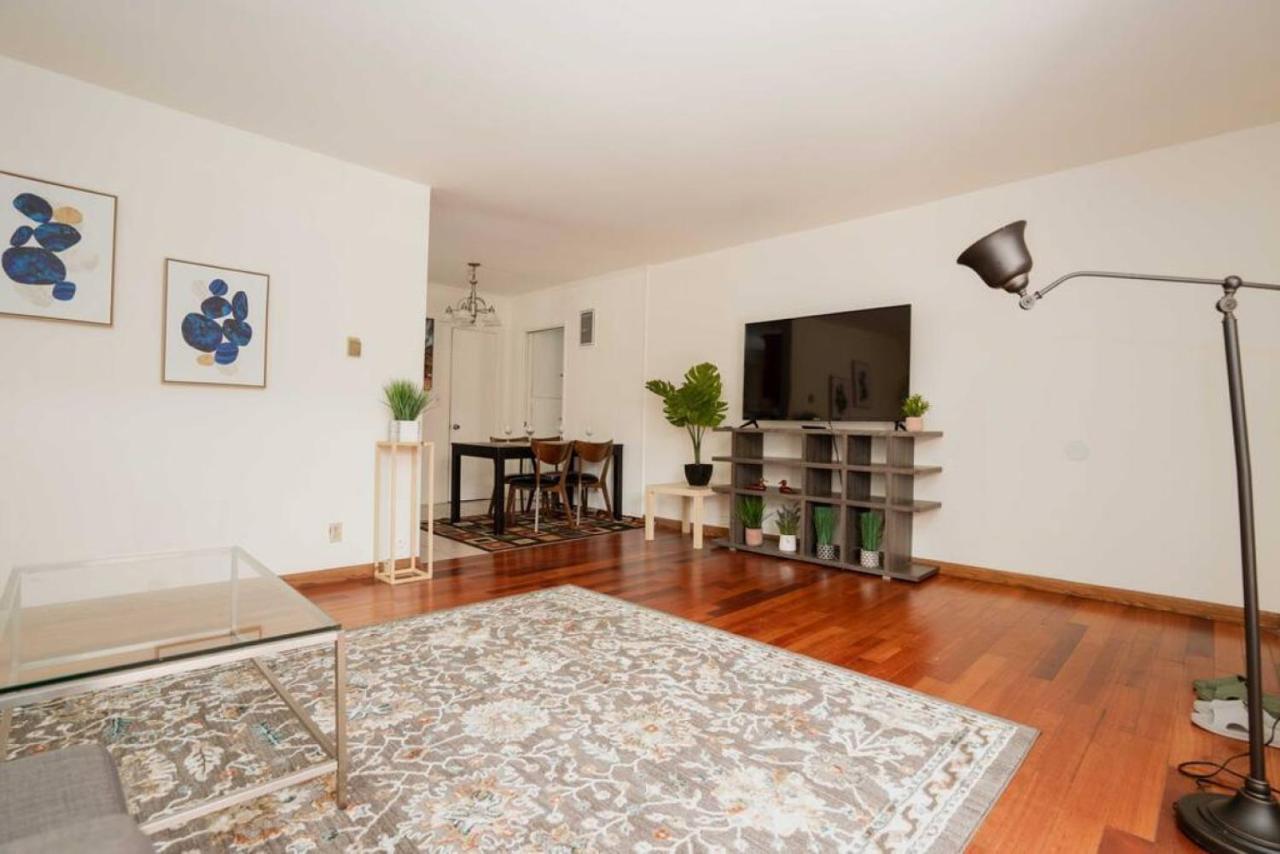 Delightful 2br Near Hollywood Dtla Apartment *