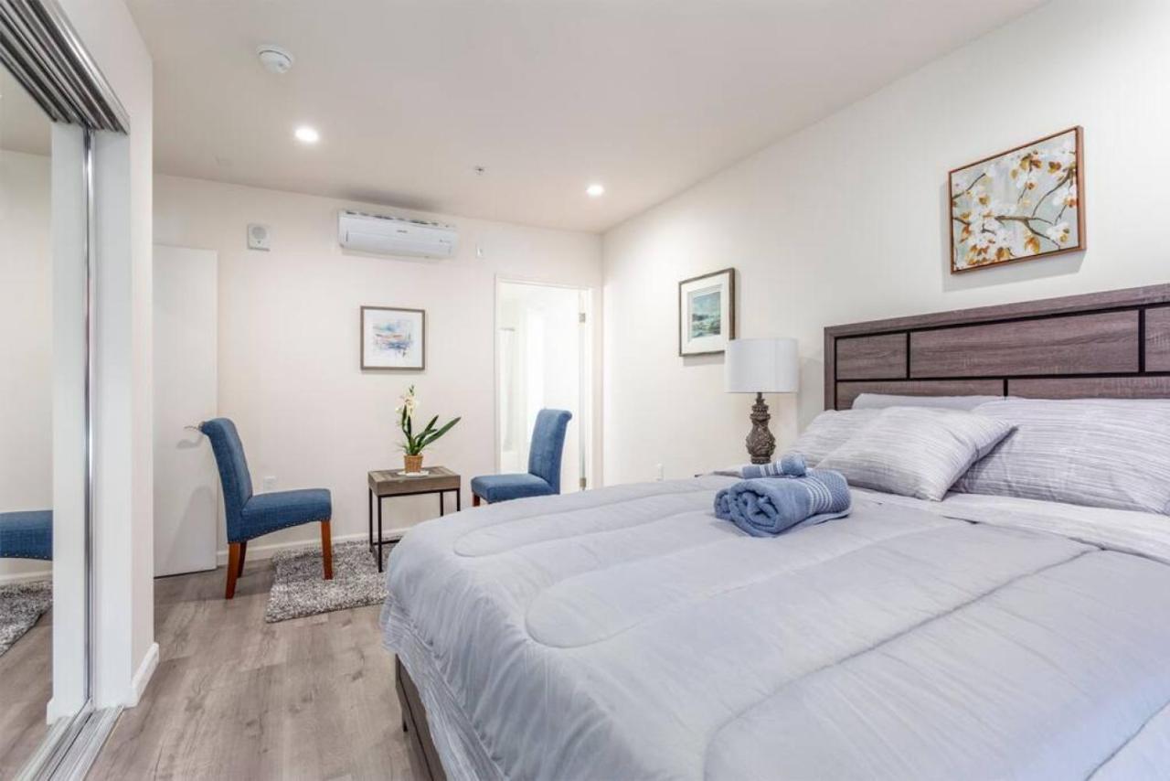 Apartment Balcony 2br 2b In Heart Of K Town N