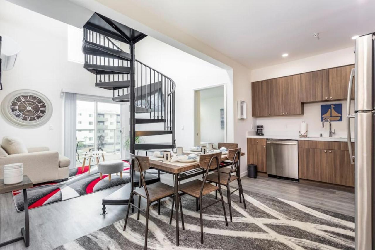 In The Heart Of K Town 3b 2b Loft N2 Los Angeles