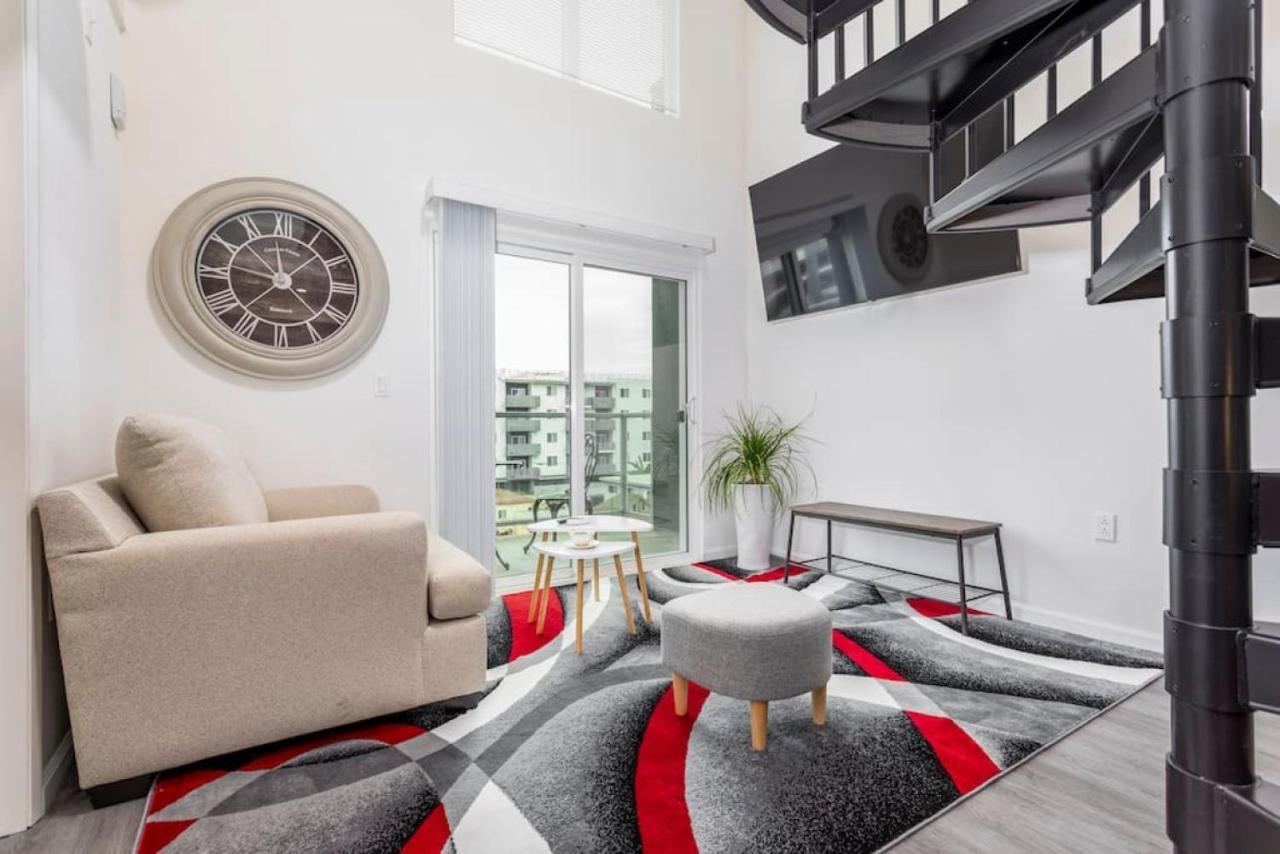 In The Heart Of K Town 3b 2b Loft N2 Los Angeles