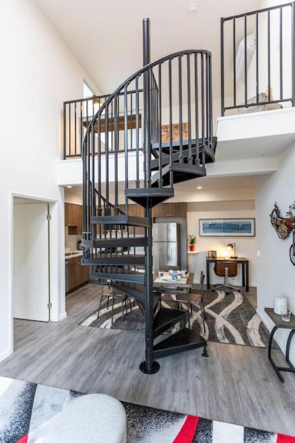 In The Heart Of K Town 3b 2b Loft N2 Apartment
