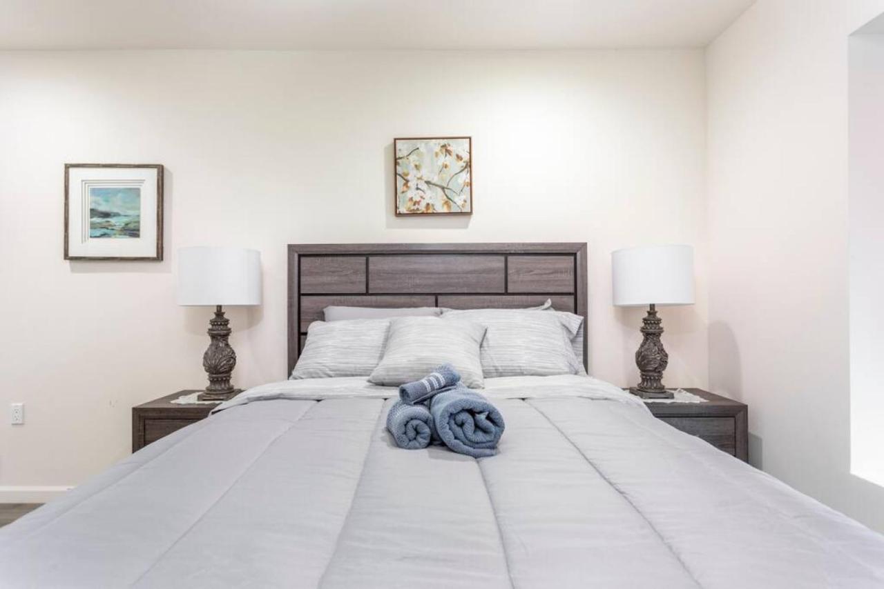 Balcony 2br 2b In Heart Of K Town N