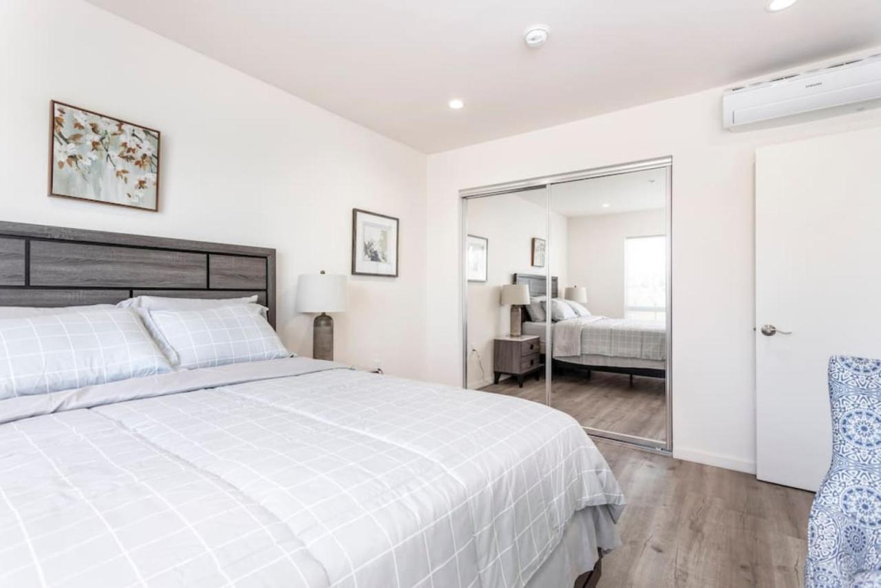 Apartment Balcony 2br 2b In Heart Of K Town N