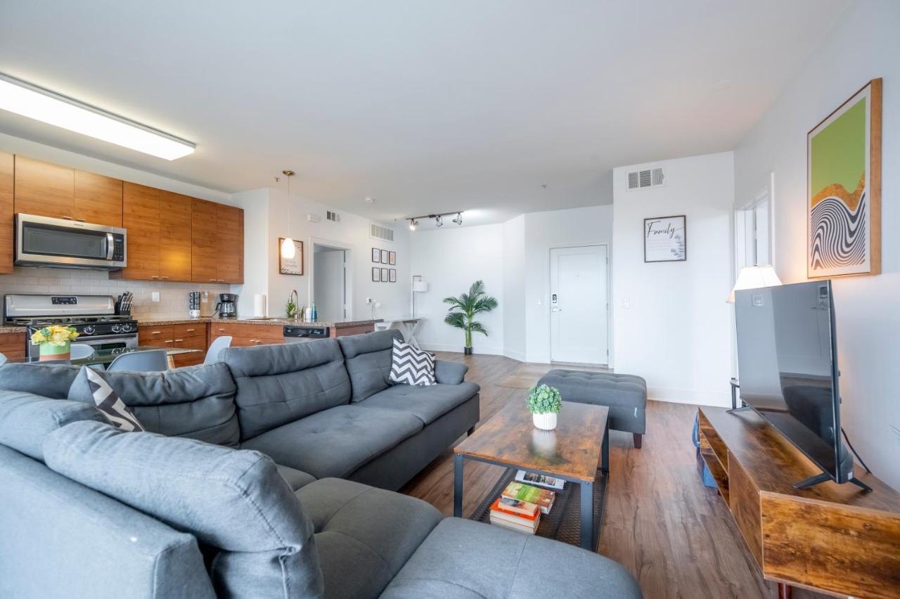 Capsule hotel Cozy Management In Mdr Los Angeles