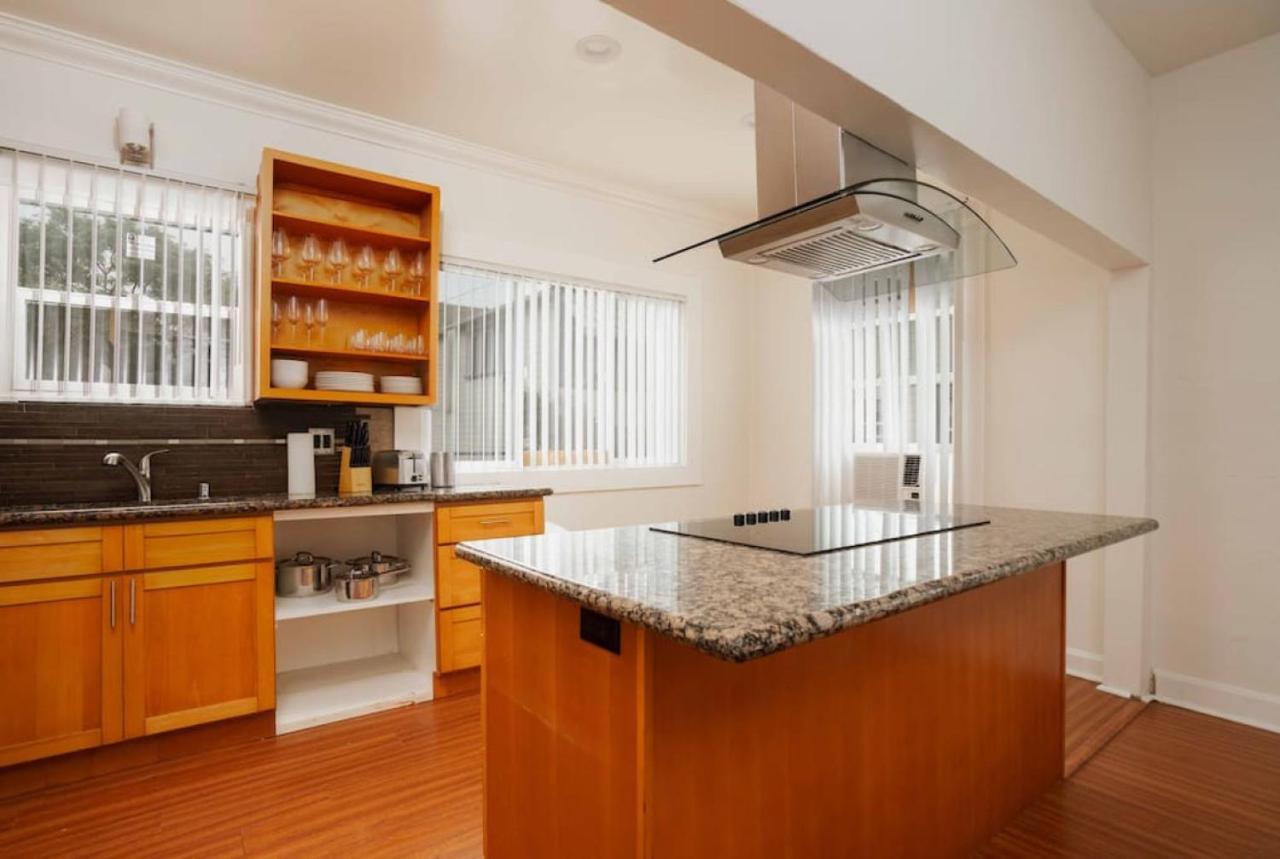 Holiday home Comfortable 5br Near Usc, Dtla And Ktown Los Angeles