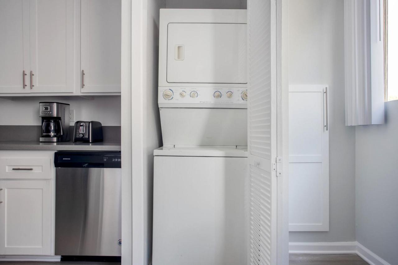 Brentwood 1br W Wd Ac Lax-1147 Apartment *