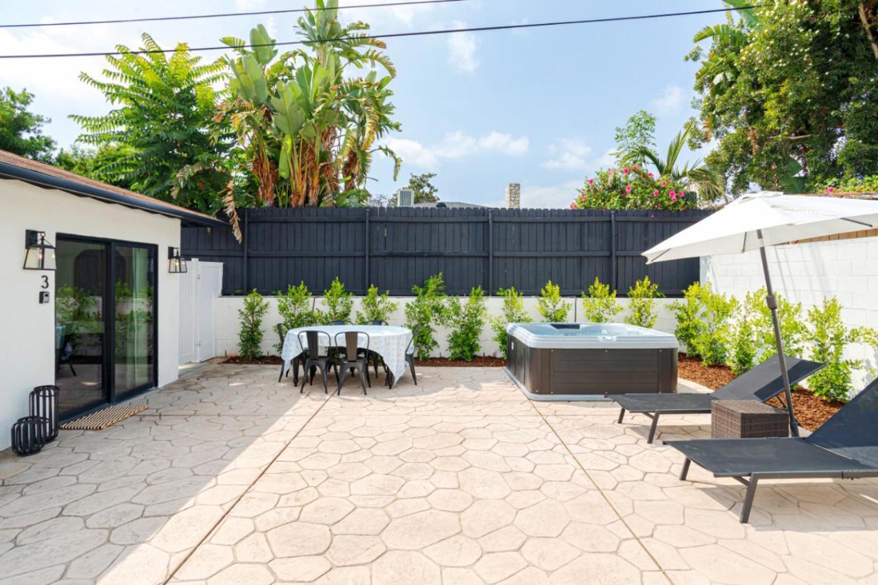 Elegant Guest Unit Universal Sleeps 6 Hot Tub * Los Angeles