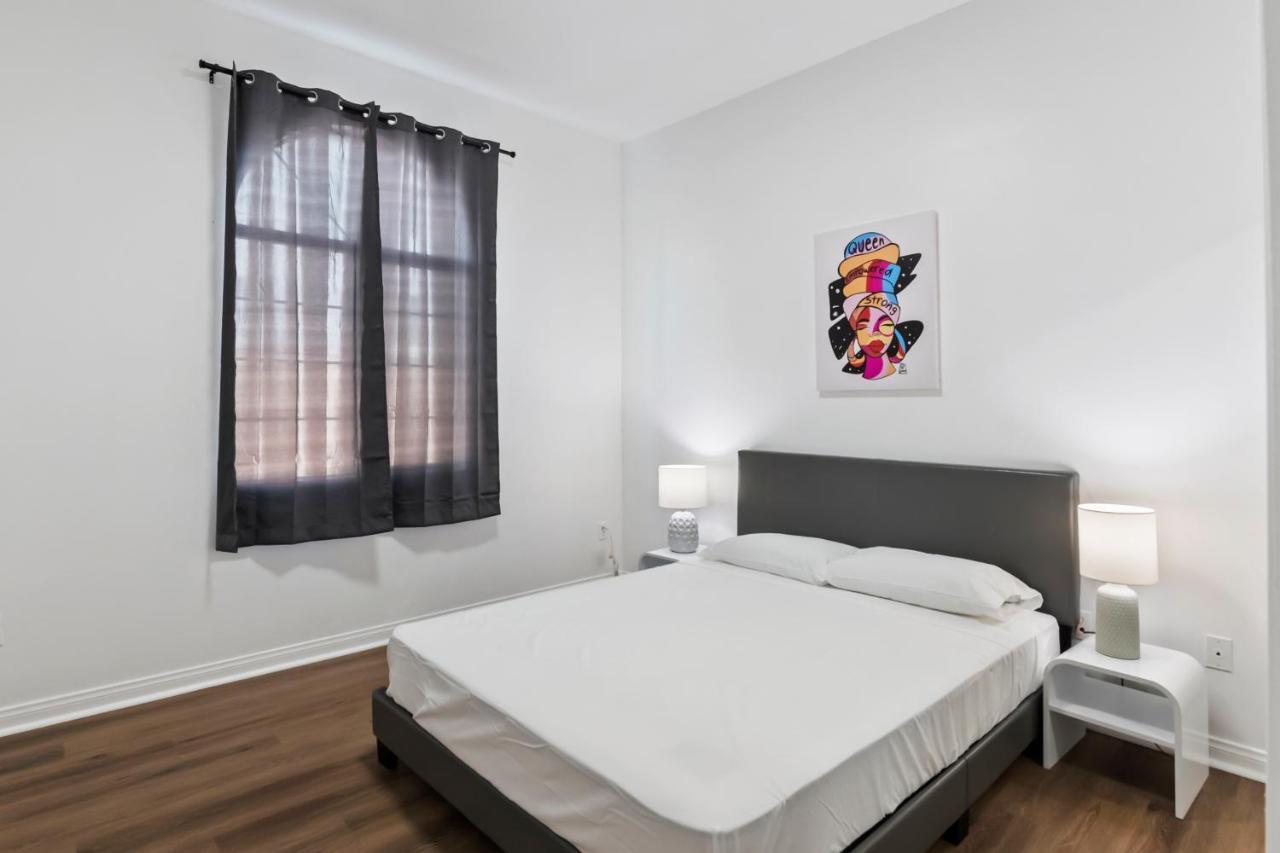 Private 1bedroom For Rent In A 3bedroom 2bath Unit To Share With Roommate * Los Angeles