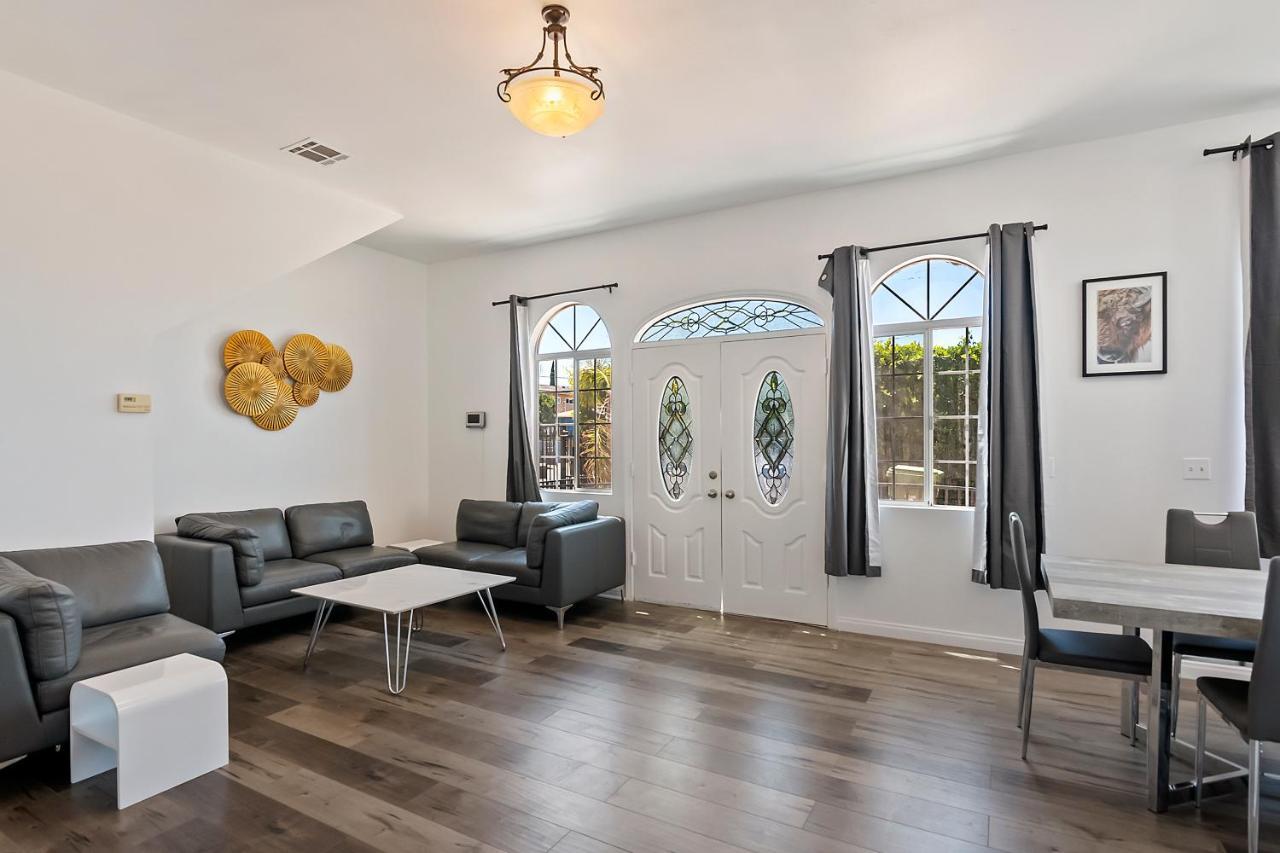 Private 1bedroom For Rent In A 3bedroom 2bath Unit To Share With Roommate Apartment *