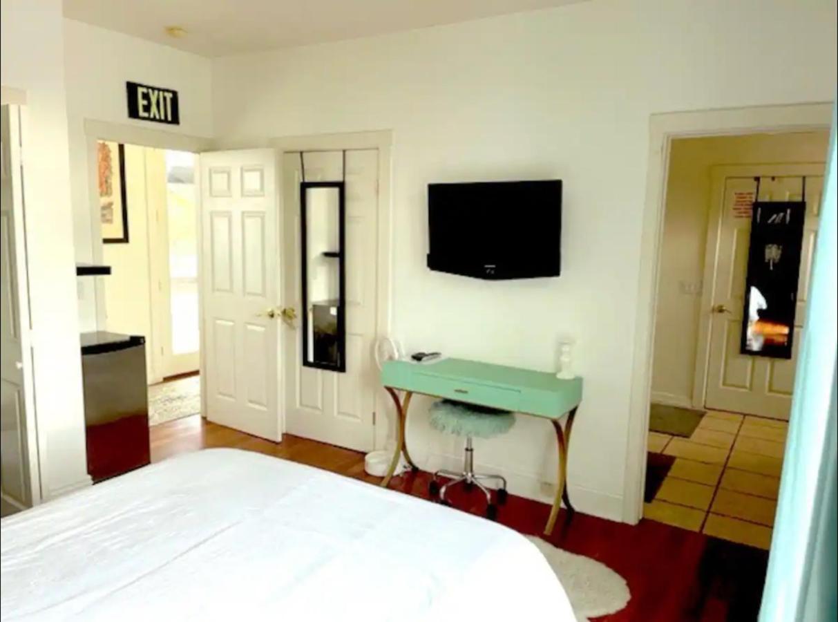Homestay Hills Of Studio City, Your Serene Away From Los Angeles