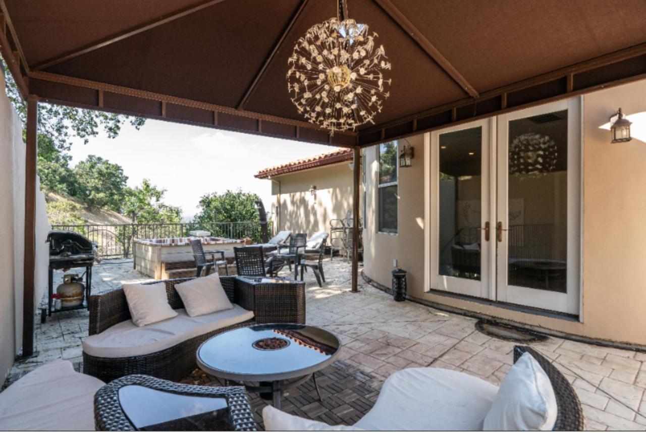 Hills Of Studio City, Your Serene Away From *