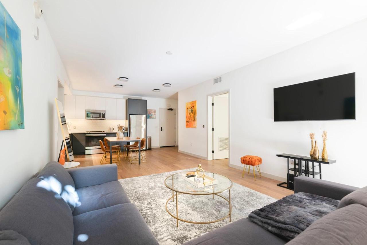 Apartment 2br Hollywood Luxury