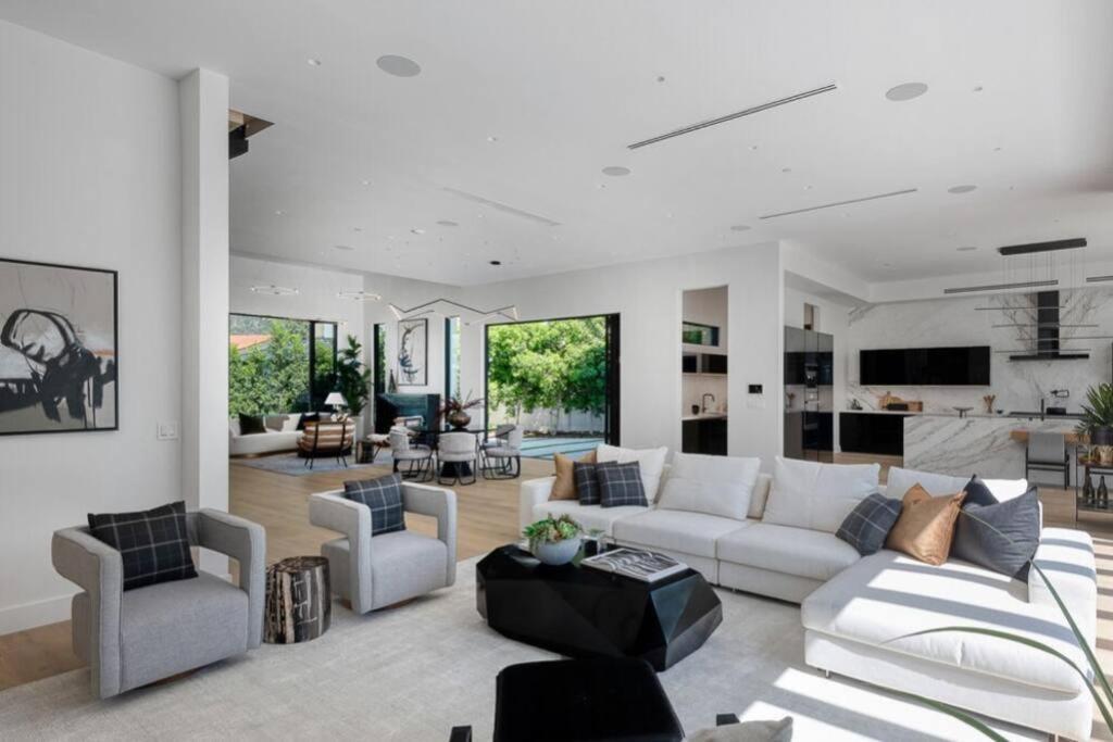 ৎ୭ Hollywood Sign View Manor Lux ৎ୭ Holiday home *