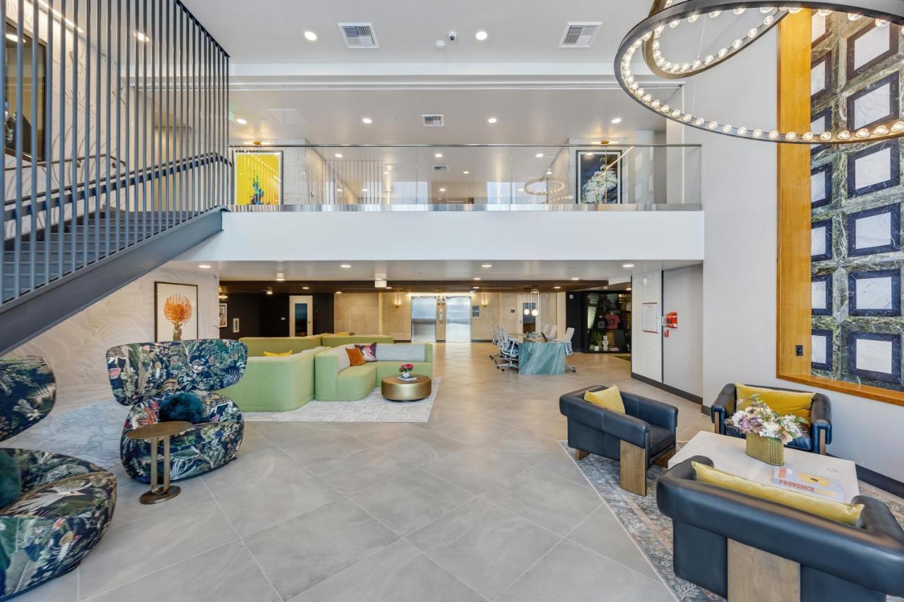One Lux Hollywood View La Apartment Los Angeles