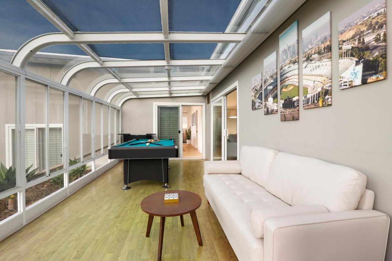 Luxury Hollywood Hills Gated View Estate - Ultra Private And Gorgeous! Minutes To Universal And Hollywood! *