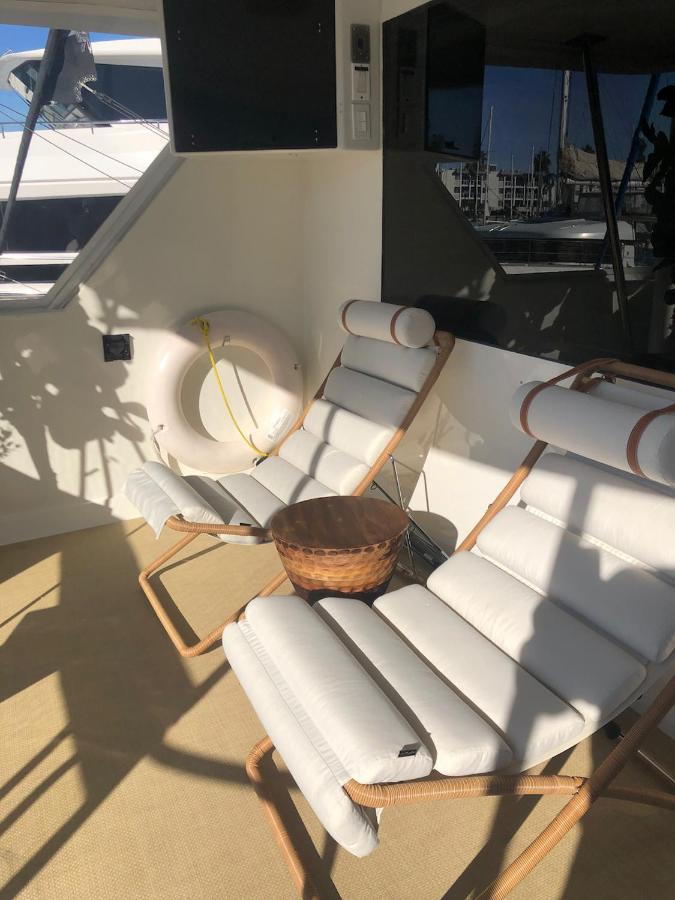 Luxury Afloat Yacht Paradise 3 Bedrooms 3Bath 5 Beds With Full Marina View Botel Los Angeles