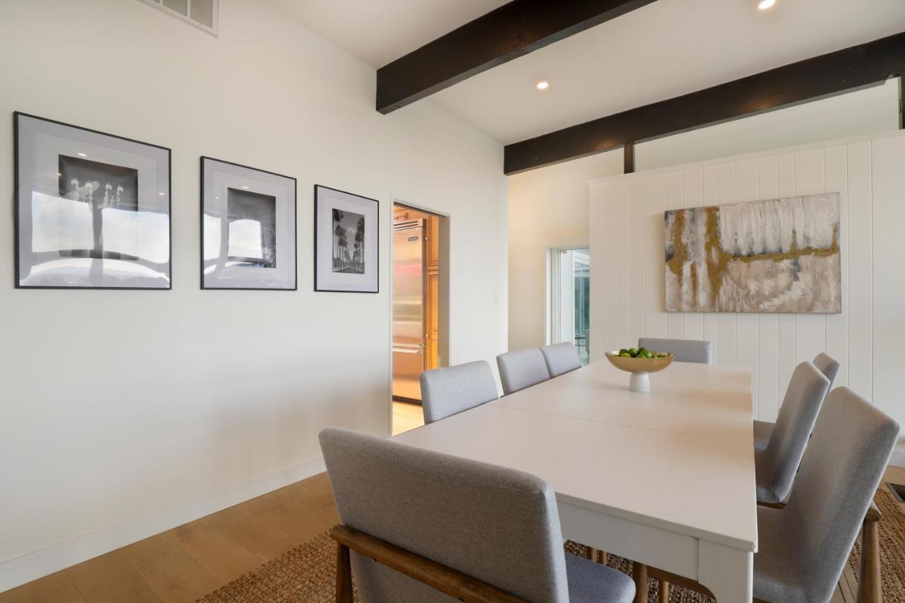 Luxury Hollywood Hills Gated View Estate - Ultra Private And Gorgeous! Minutes To Universal And Hollywood! Los Angeles