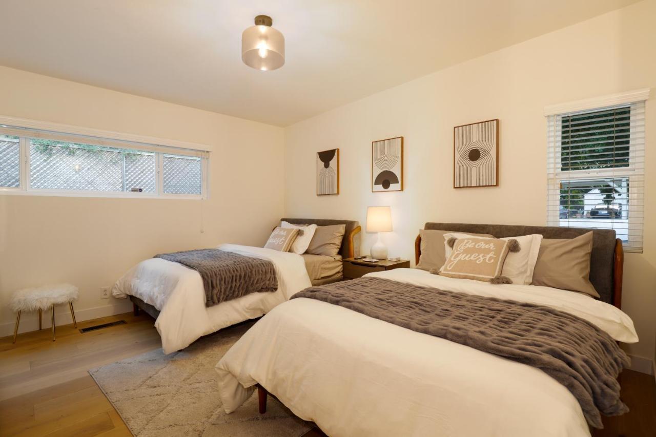 Luxury Hollywood Hills Gated View Estate - Ultra Private And Gorgeous! Minutes To Universal And Hollywood! Los Angeles