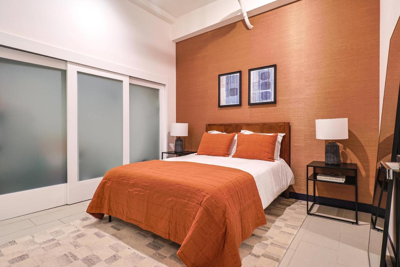 Stunning 1 Bdr 1 Bth, Pool, Jacuzzi Apartamento Los Angeles