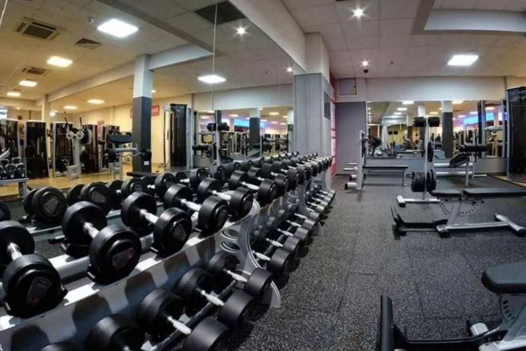 Mdr Luxury Pool, Gym, Parking, Jacuzzi. *