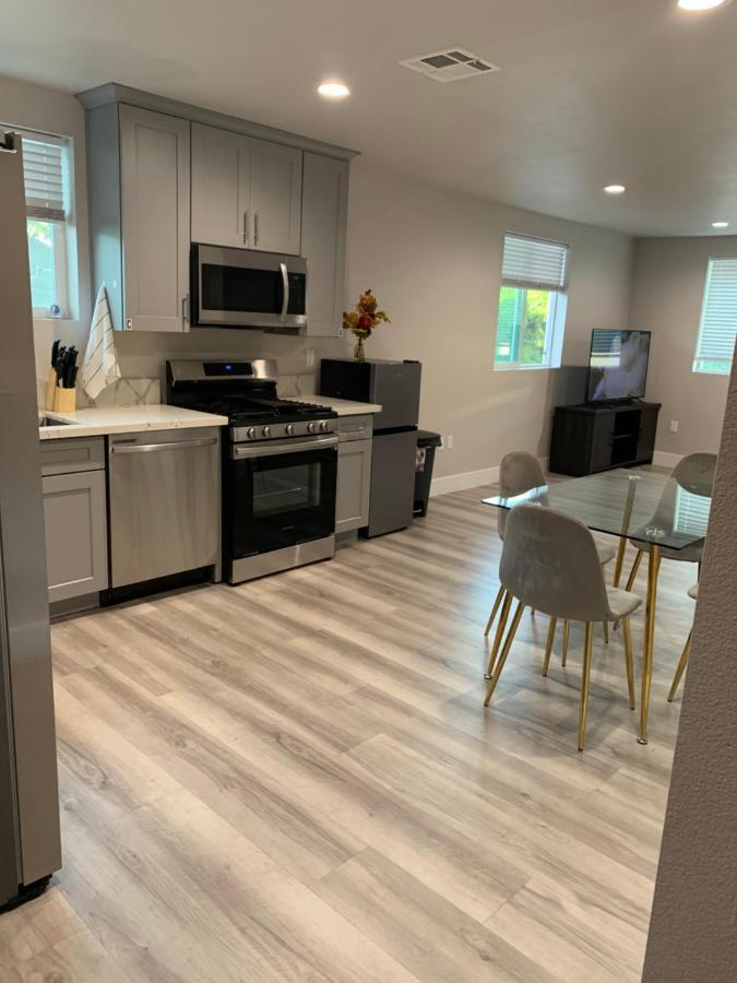 Private In New With Full Bath Hostel Los Angeles