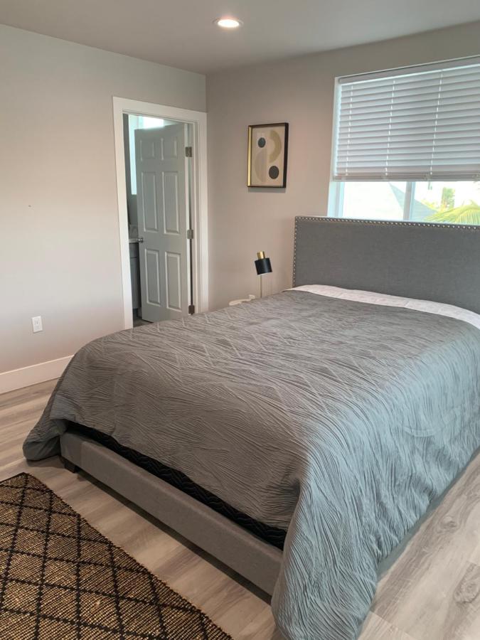 Private In New With Full Bath