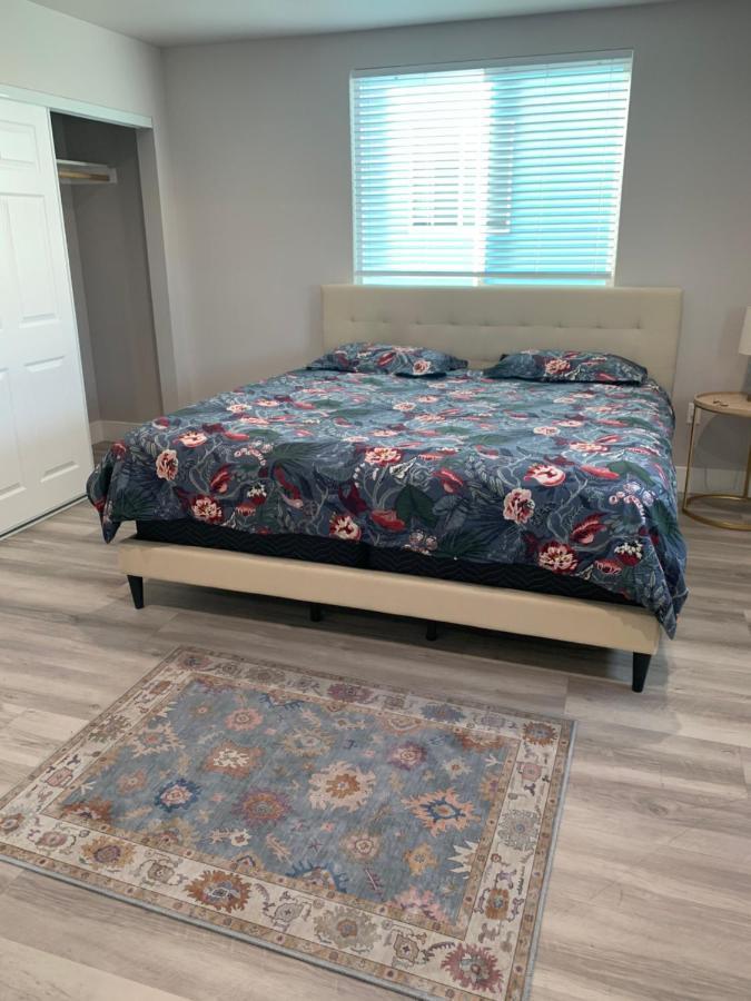 Hostel Private In New With Full Bath *