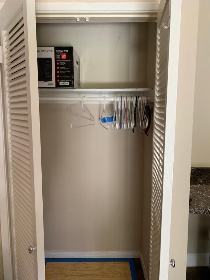 Garden View Guest Unit Single Bed ,kitchennate Insuit Full Bathroom *