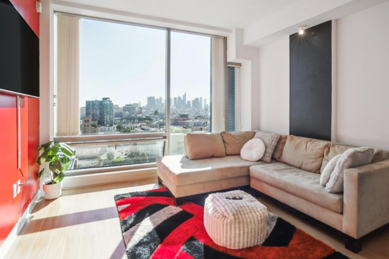 Luxury High Rise With City Views Apartment Los Angeles