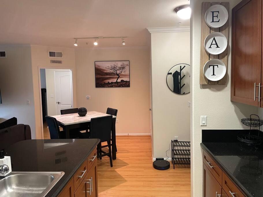 Apartment Luxury 2 Bedroom In Downtown La! *
