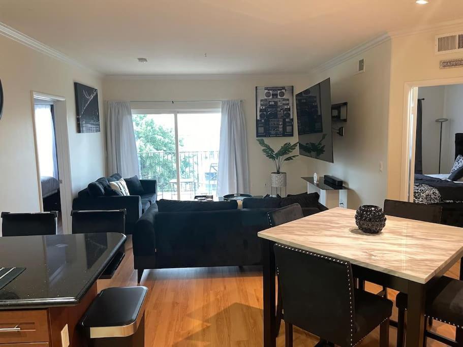 Luxury 2 Bedroom In Downtown La! Los Angeles