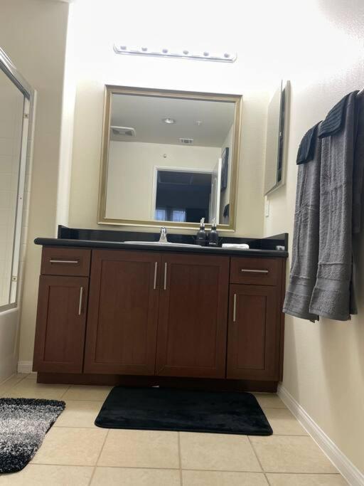 Luxury 2 Bedroom In Downtown La!