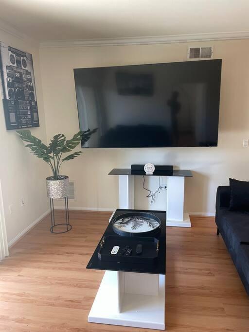 Luxury 2 Bedroom In Downtown La! Apartment Los Angeles