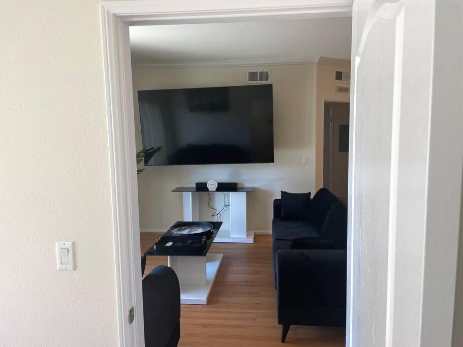 Luxury 2 Bedroom In Downtown La! *