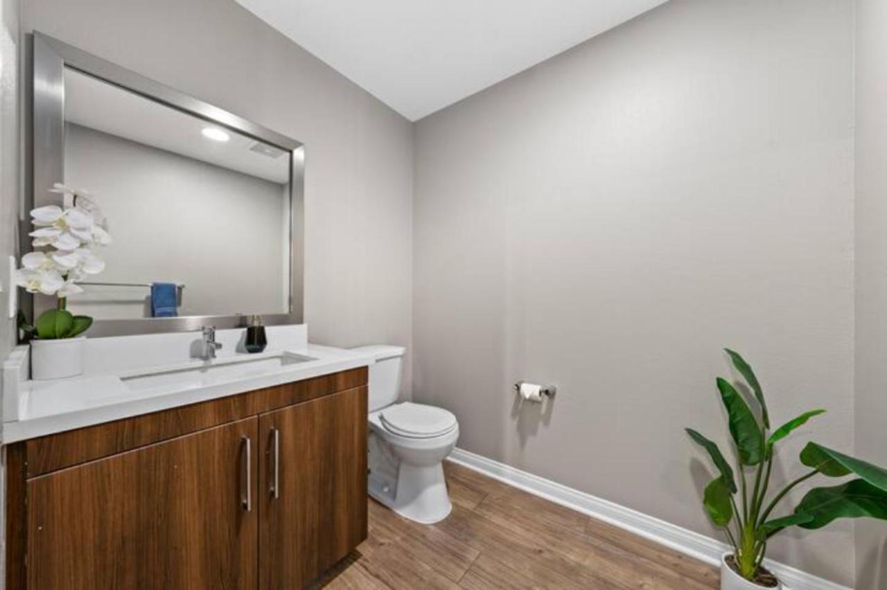 Apartment Beryl Breeze - Rooftop Pool Sunny 2br By The Pier Los Angeles