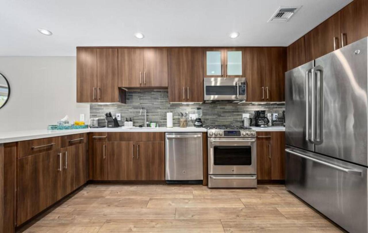 Apartment Beryl Breeze - Rooftop Pool Sunny 2br By The Pier *