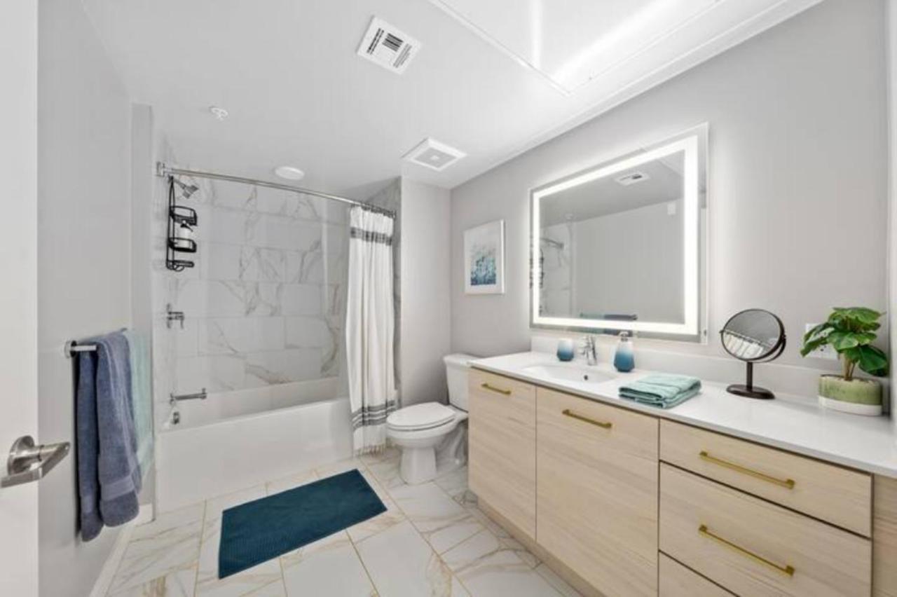 Amber Drift - Santa Monica 2br Penthouse Ocean Views Apartment