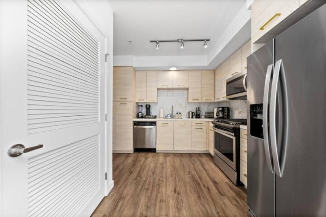 Amber Drift - Santa Monica 2br Penthouse Ocean Views