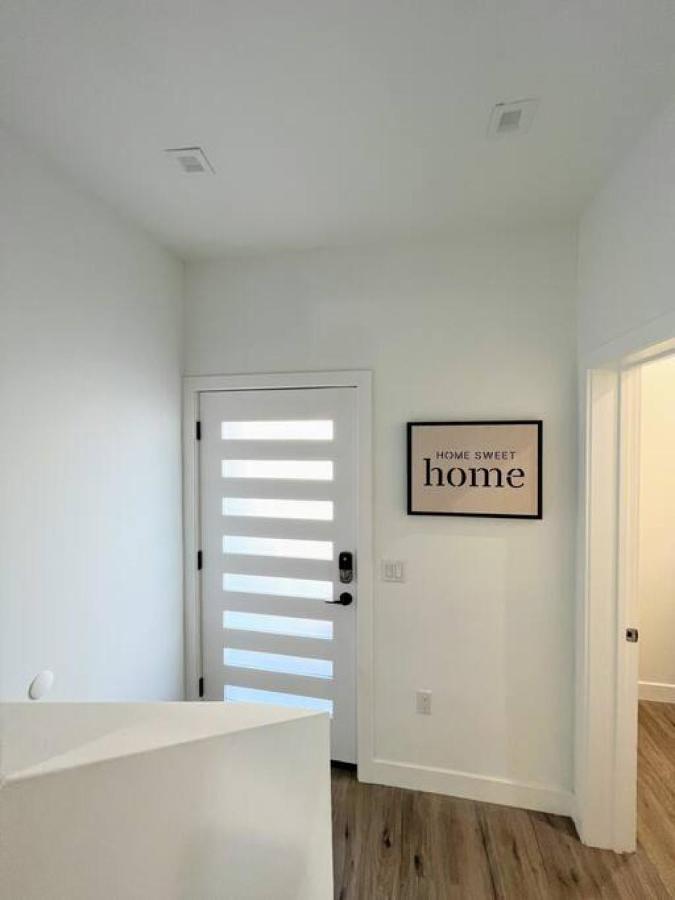 Deluxe 4-bedroom Near Koreatown -oak1 Holiday home *